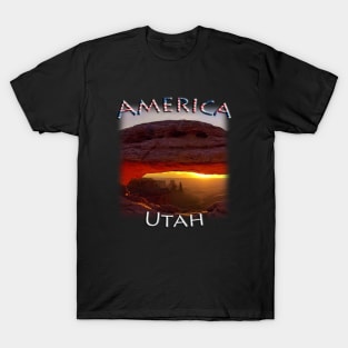 America - Utah - Canyonlands - Mesa Arch T-Shirt